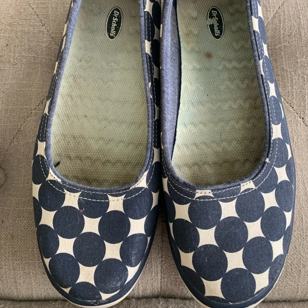 Dr. Scholl’s Slip on Sneakers Women’s Navy & White Polka Dots Comfy Size 9 - Picture 2 of 4
